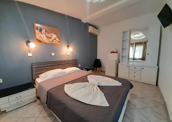 Paraga Rooms Pefkari