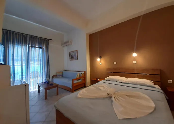 Paraga Rooms Pefkari